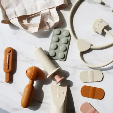 Marlowe & Co- Doctor Play Kit
