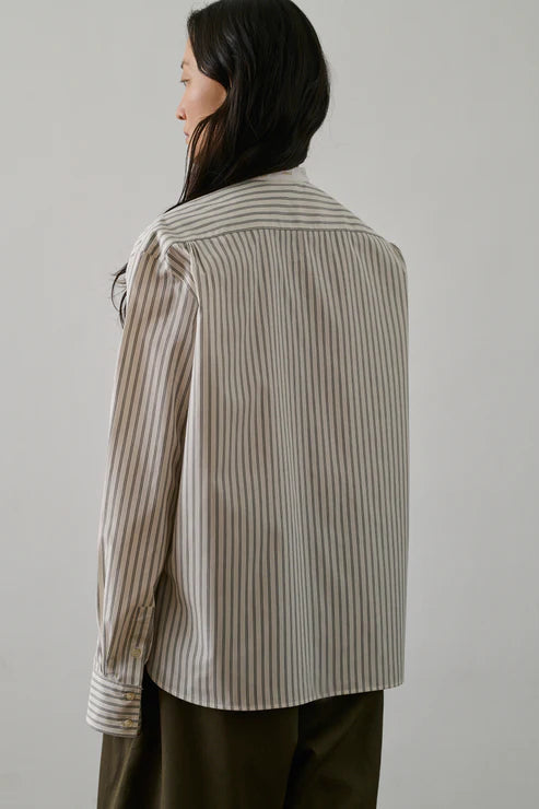 Soeur – Bermudes Striped Cotton Colarless Shirt in Off White/Black