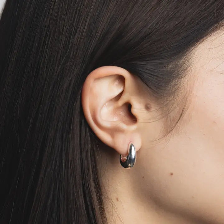 Wolf Circus Jewelry – Gemma Hoops in Sterling Silver