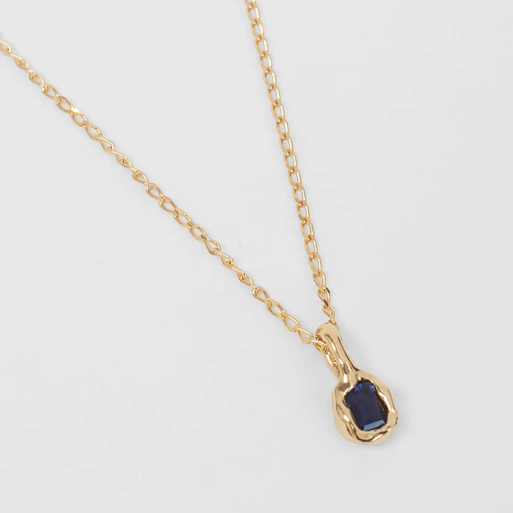 Wolf Circus Jewelry – Uma Necklace in Lolite and Gold