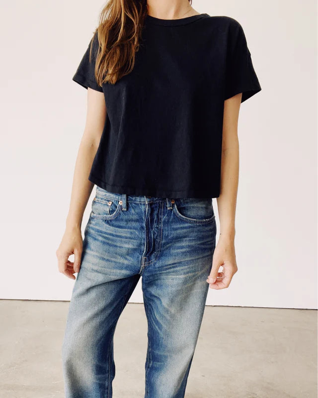 Hey Gang – The Boxy Tee in Black
