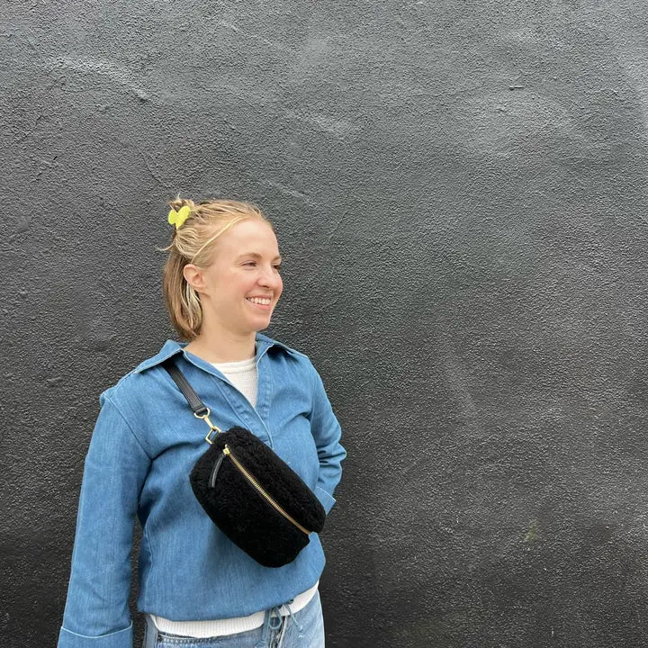 Primecut – Black Shearling Bum Bag