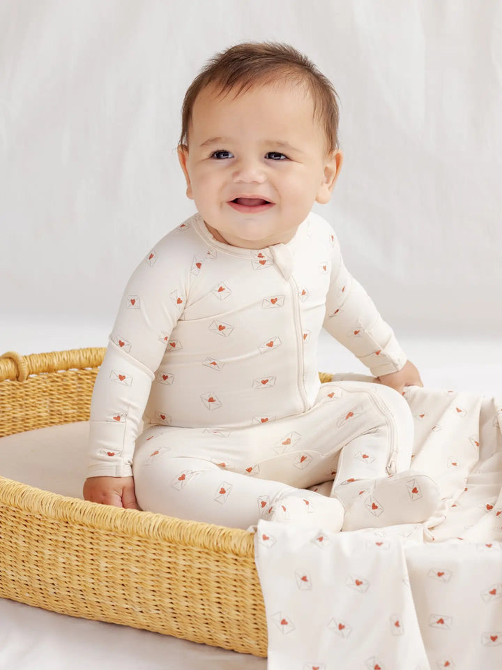 Quincy Mae – Bamboo Zip Footie in Valentine