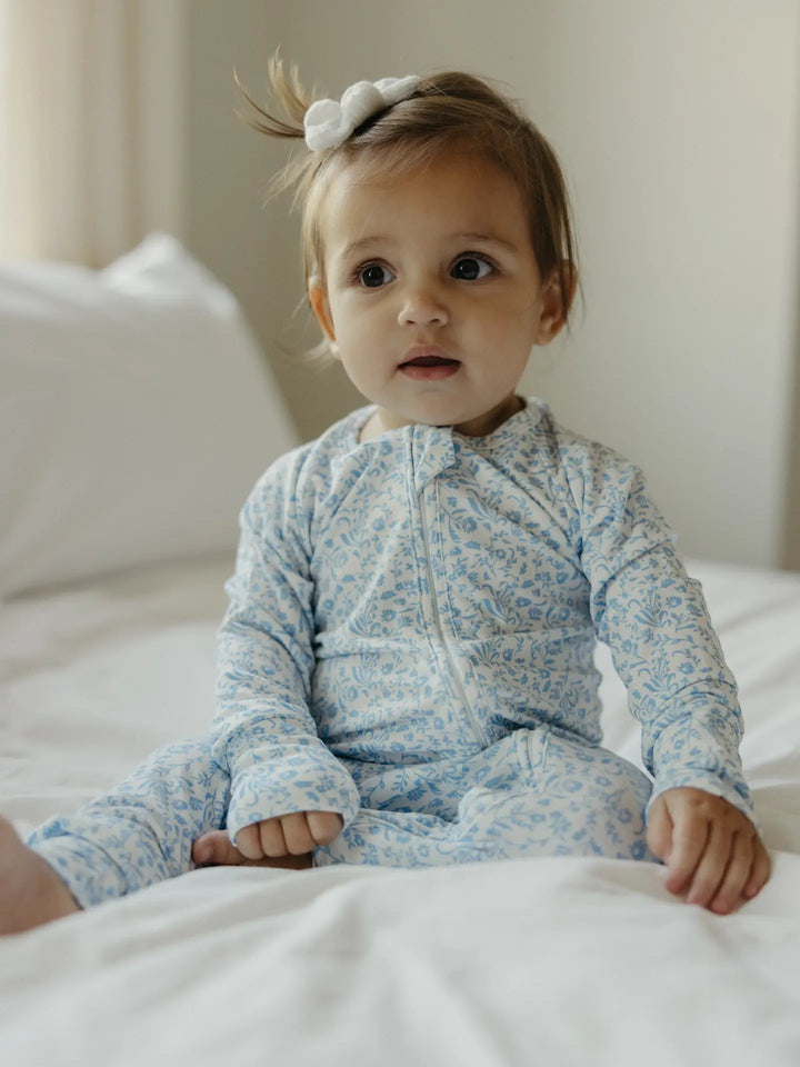 Honeycomb Goods - Zip Footie Pajamas in Swedish Floral