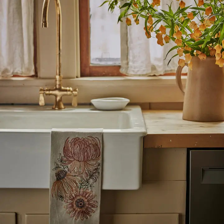 Coral & Tusk – Autumn Mums Tea Towel