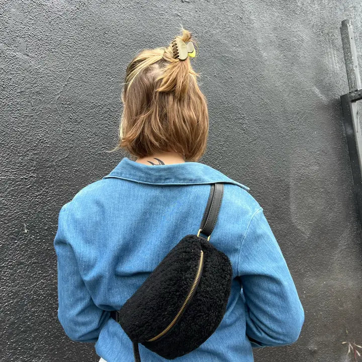 Primecut – Black Shearling Bum Bag