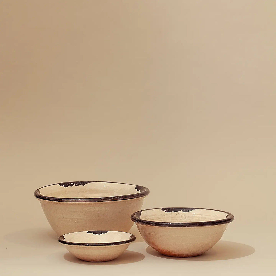 Eturel Madrid - Granaino Ceramic Bowl in Black