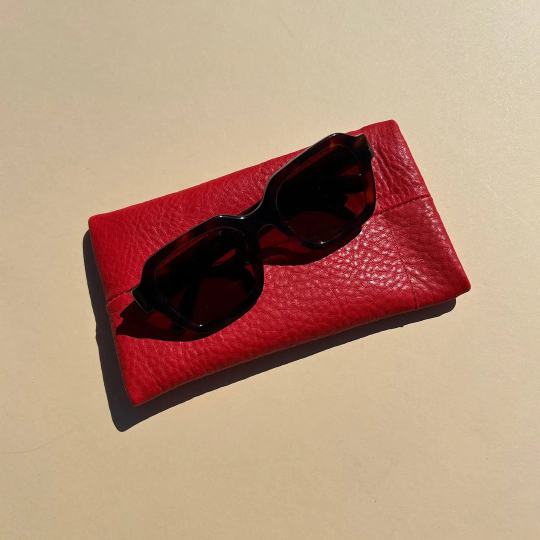 Primecut – Sunglasses Case in Tomato Red Leather