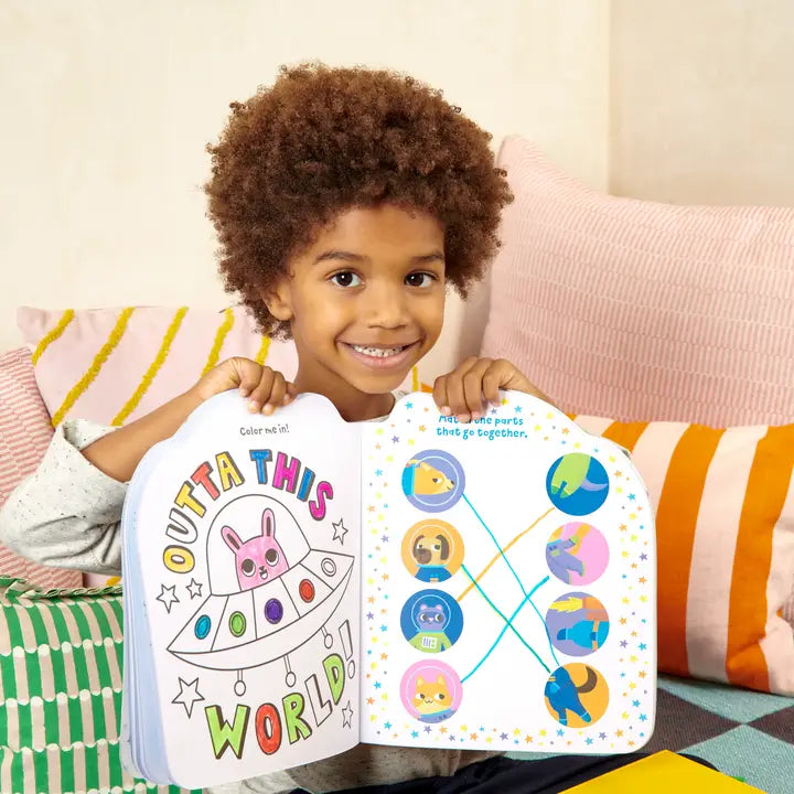 Ooly – Playful Pages Activity Book in Pets in Space