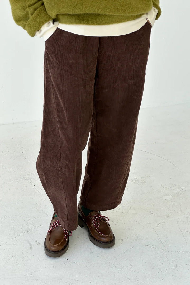 Le Bon Shoppe - Arc Corduroy Pants in Chocolate