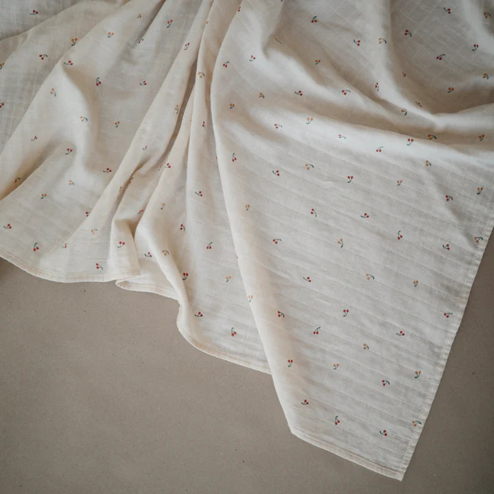 Mushie - Organic Cotton Muslin Swaddle in Cherries
