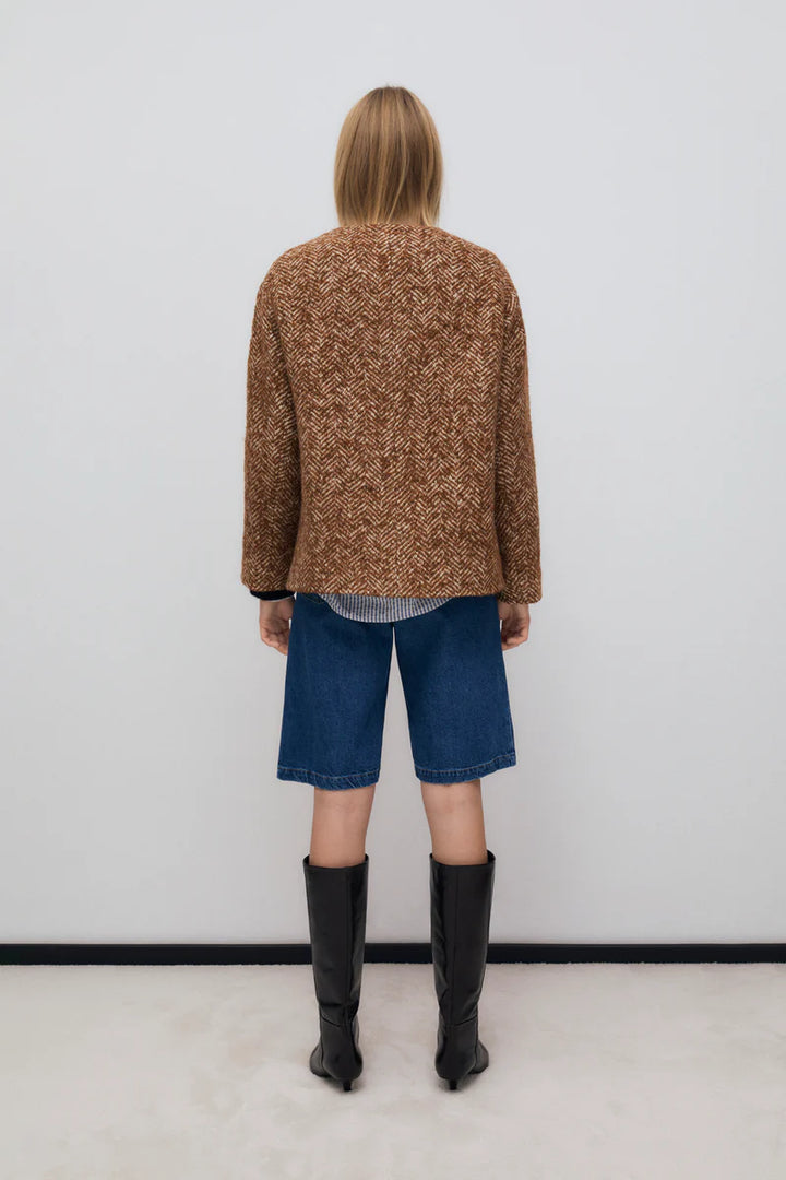 The New Society – Daniela Blazer in Camel Touch