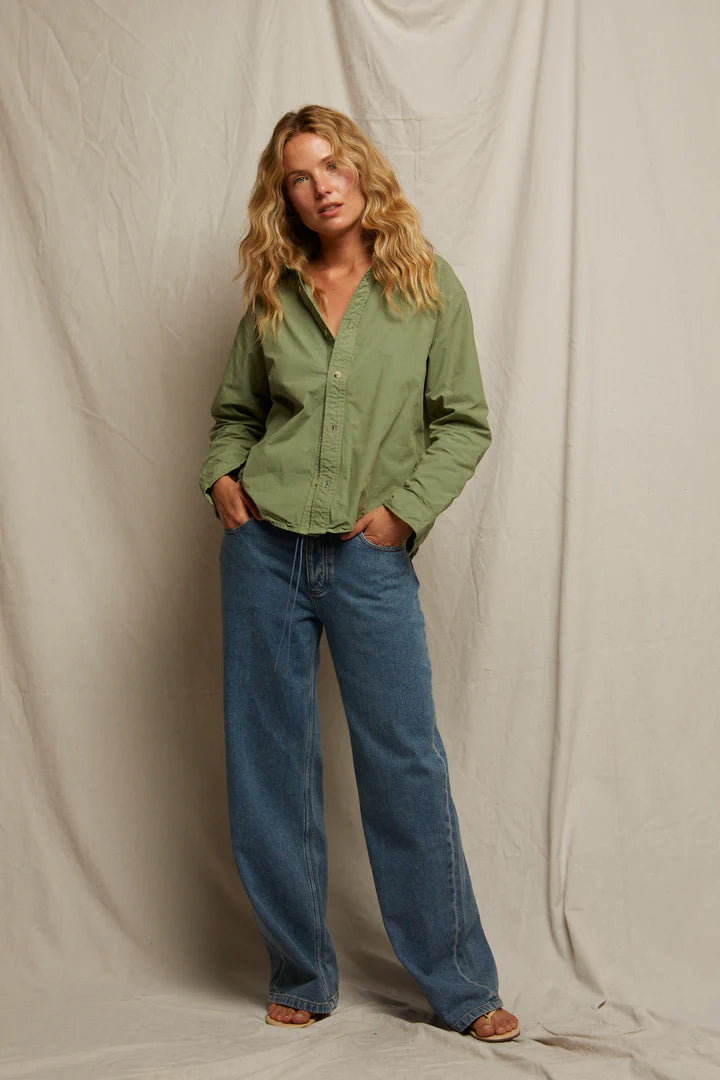 Perfect White Tee – James Cotton Poplin Button Down in Aloe