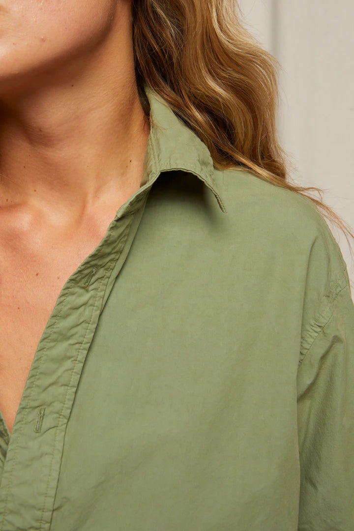 Perfect White Tee – James Cotton Poplin Button Down in Aloe