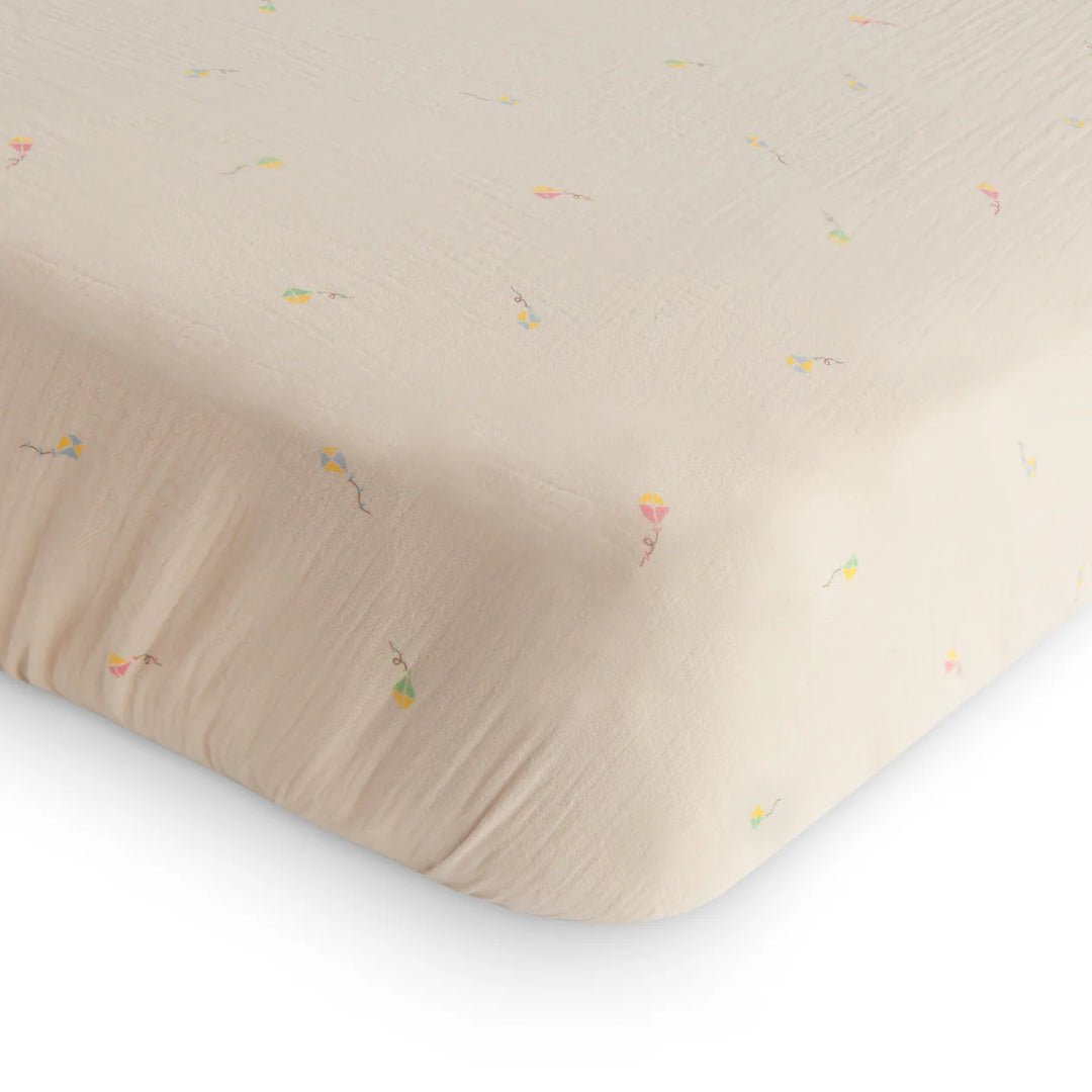 Mushie - Extra Soft Muslin Crib Sheet in Kites