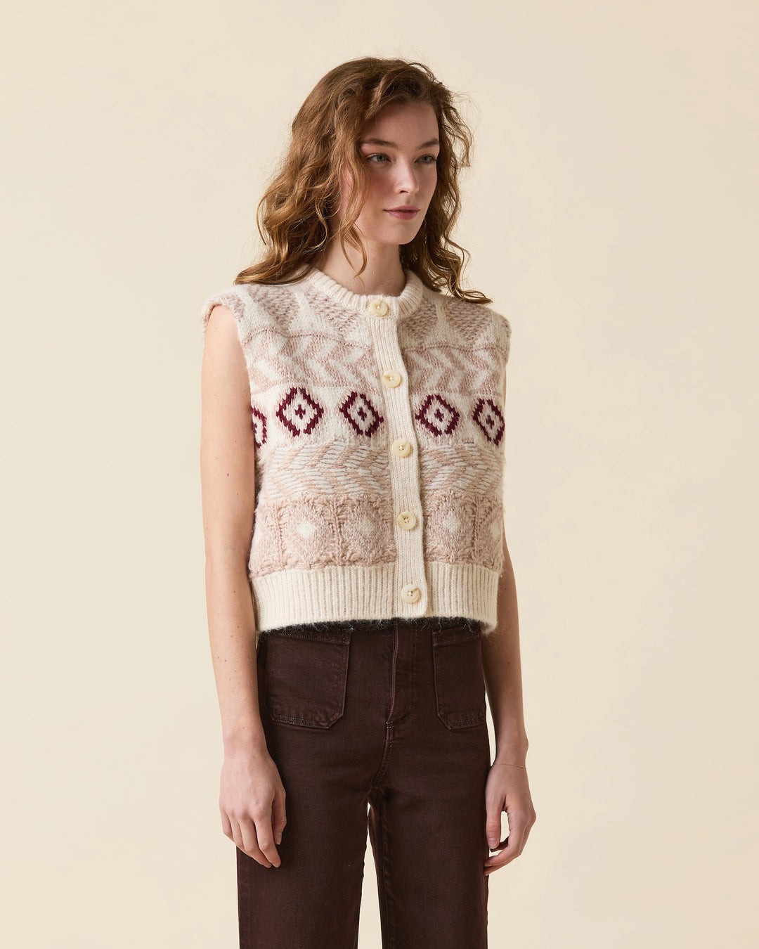 Le Jean – Fair Isle Vest in Camel / Cream