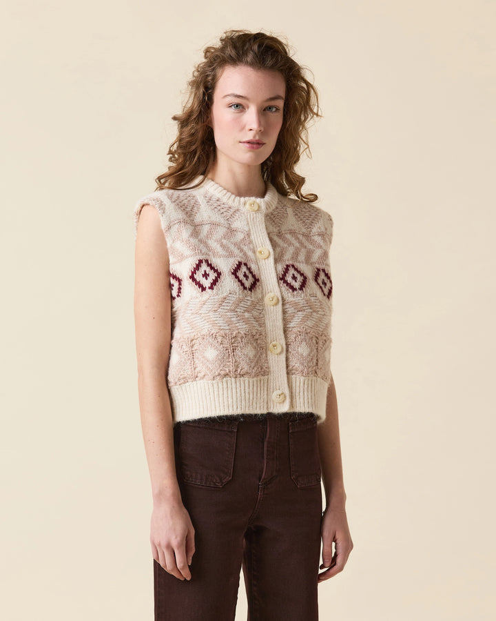 Le Jean – Fair Isle Vest in Camel / Cream