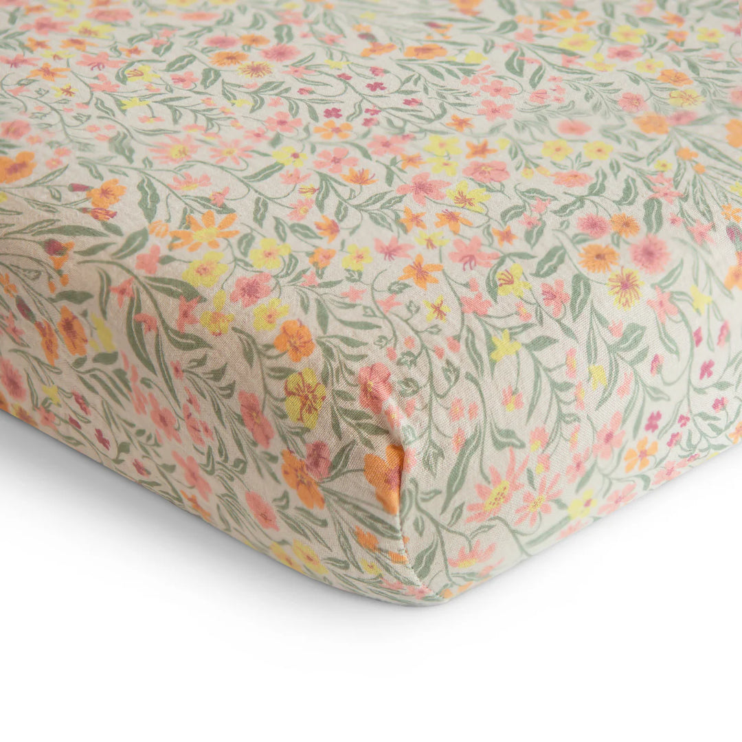 Mushie - Extra Soft Muslin Crib Sheet in Pastel Blooms
