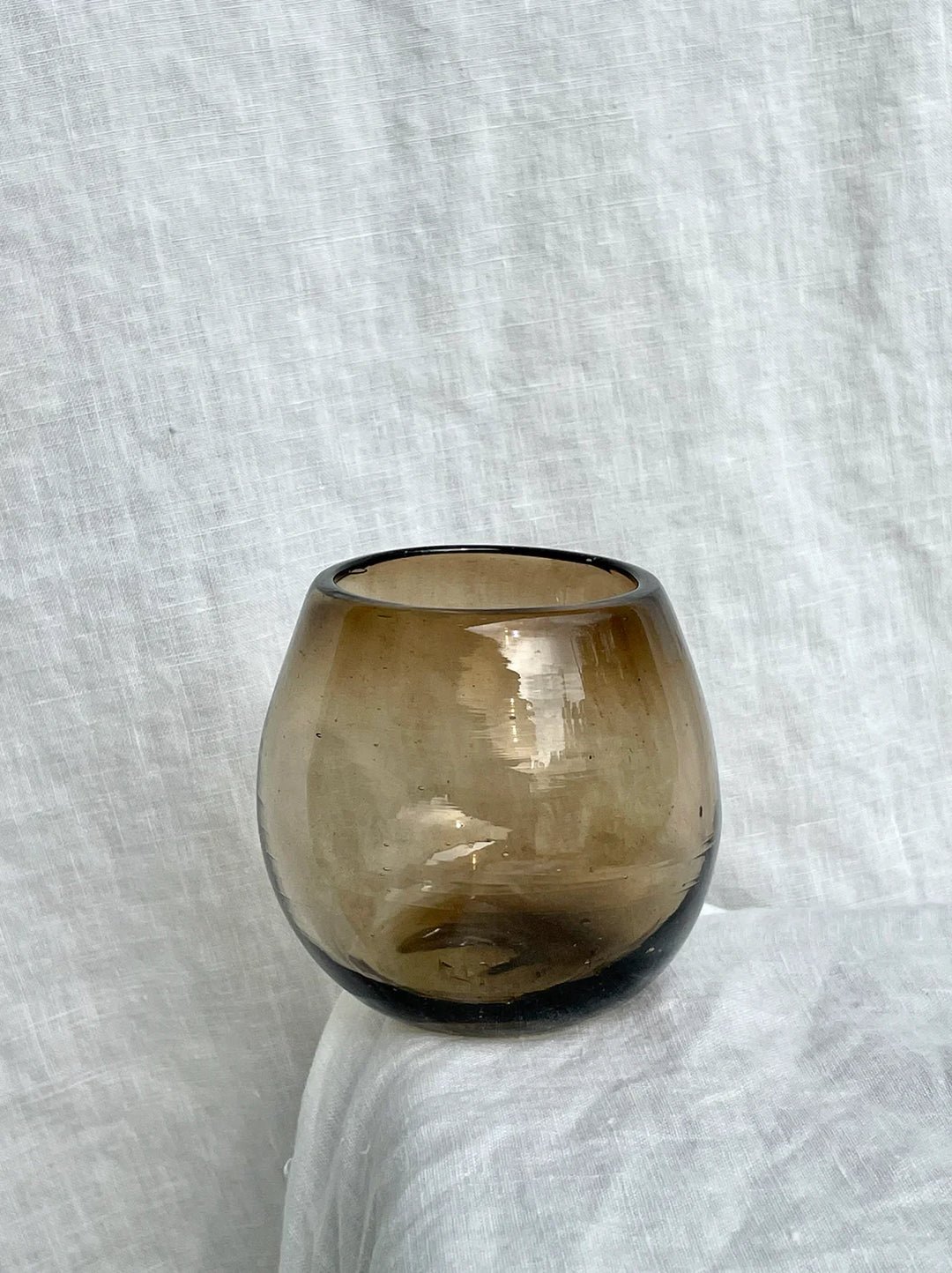 Villa Lua - Ronde Blown Glass in Amber