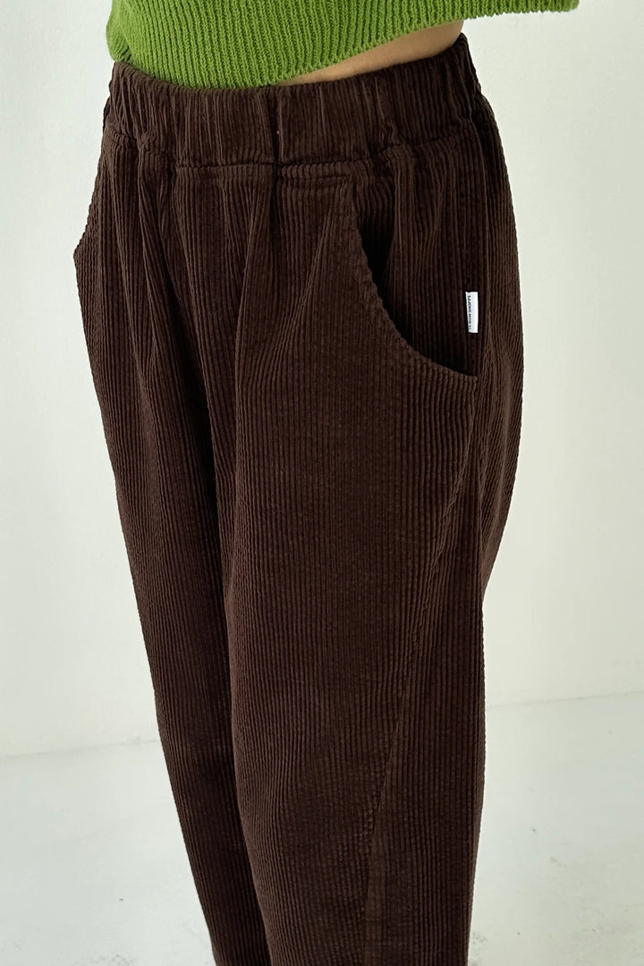 Le Bon Shoppe - Arc Soft Corduroy Pants in Brown