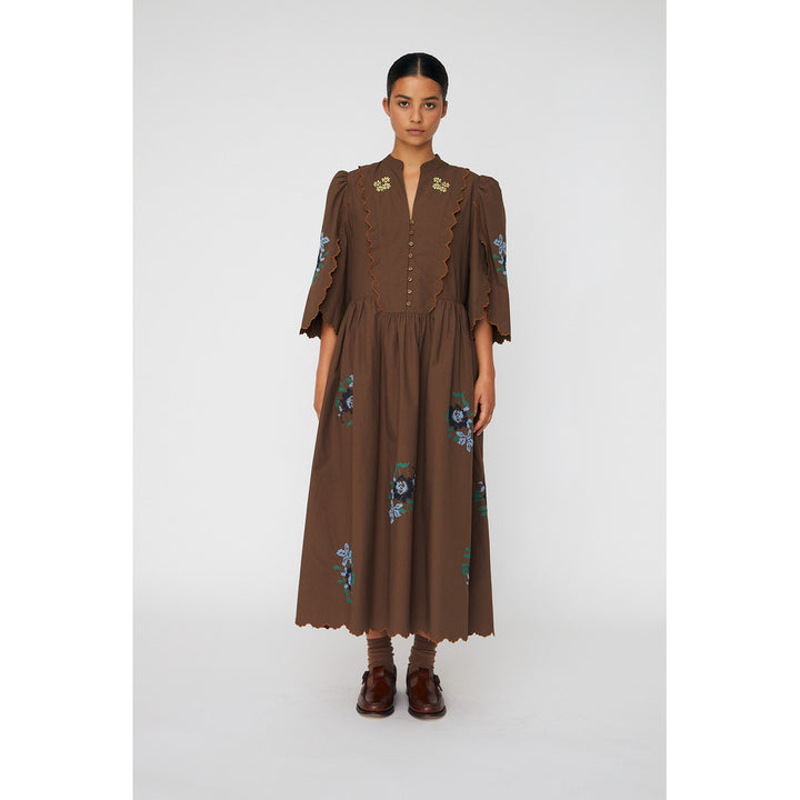 Stella Nova – Embroidered Loose Midi Dress