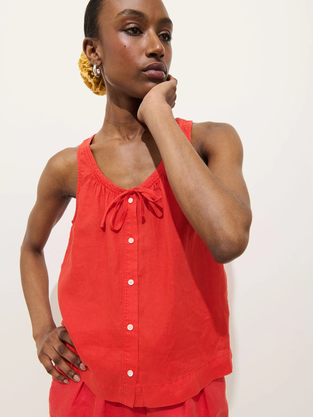 Alex Mill – Sidney Linen Top in Chili