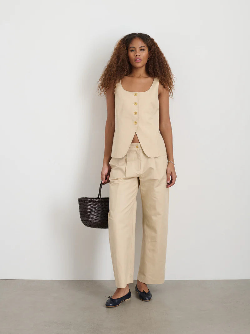 Alex Mill – Soho Scoop Vest in Tan