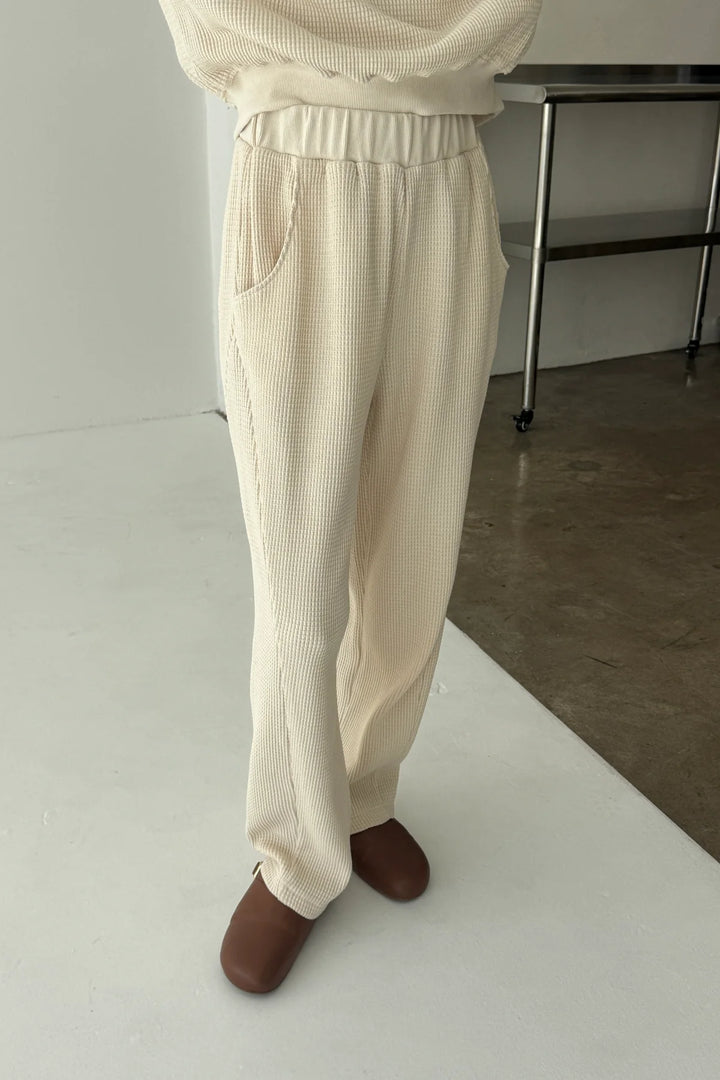 Le Bon Shoppe - Waffle Lo Pants in Naturel