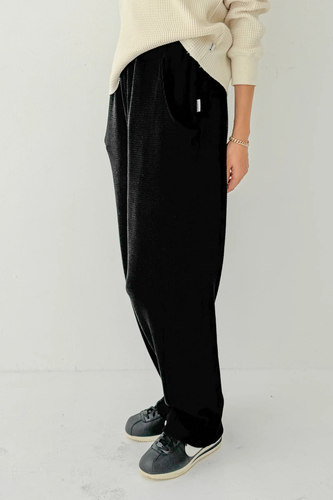 Le Bon Shoppe - Waffle Lo Pants in True Black