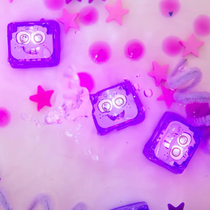 Glo Pals Lumi Purple Light-Up Cubes