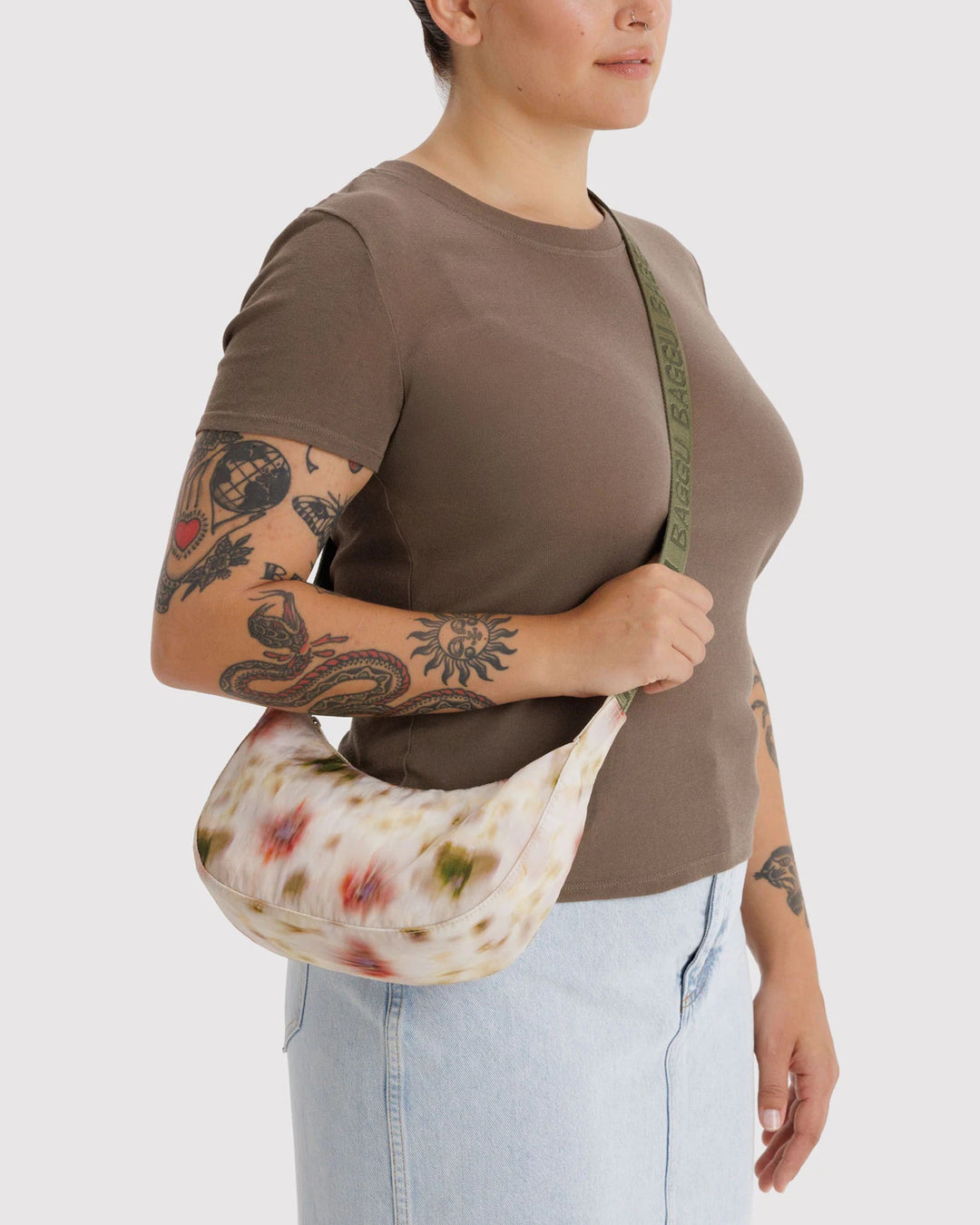 BAGGU - Small Nylon Crescent Bag in Abstract Floral