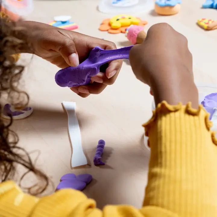 Ooly – Creatibles Deluxe Air Dry Clay Kit