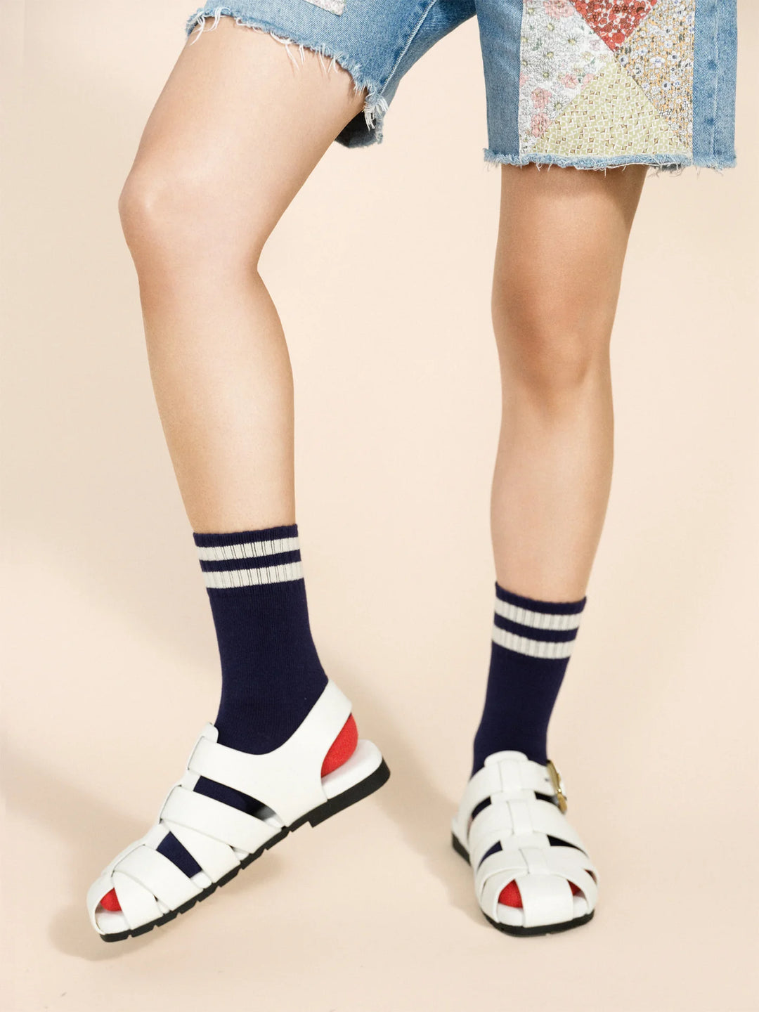 Hansel from Basel – Collegiate Stripe Crew in Navy