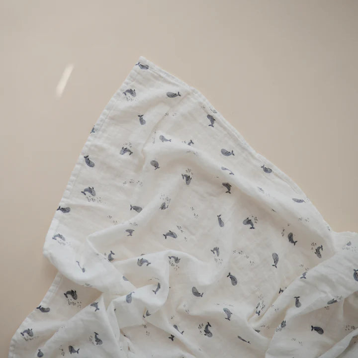 Mushie – Organic Cotton Muslin Swaddle Blanket in Whales