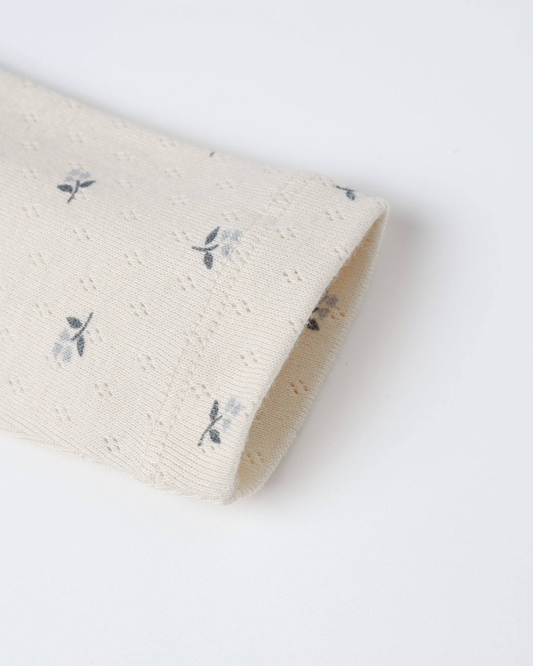 Quincy Mae – Ruffle Jumpsuit in Blue Ditsy