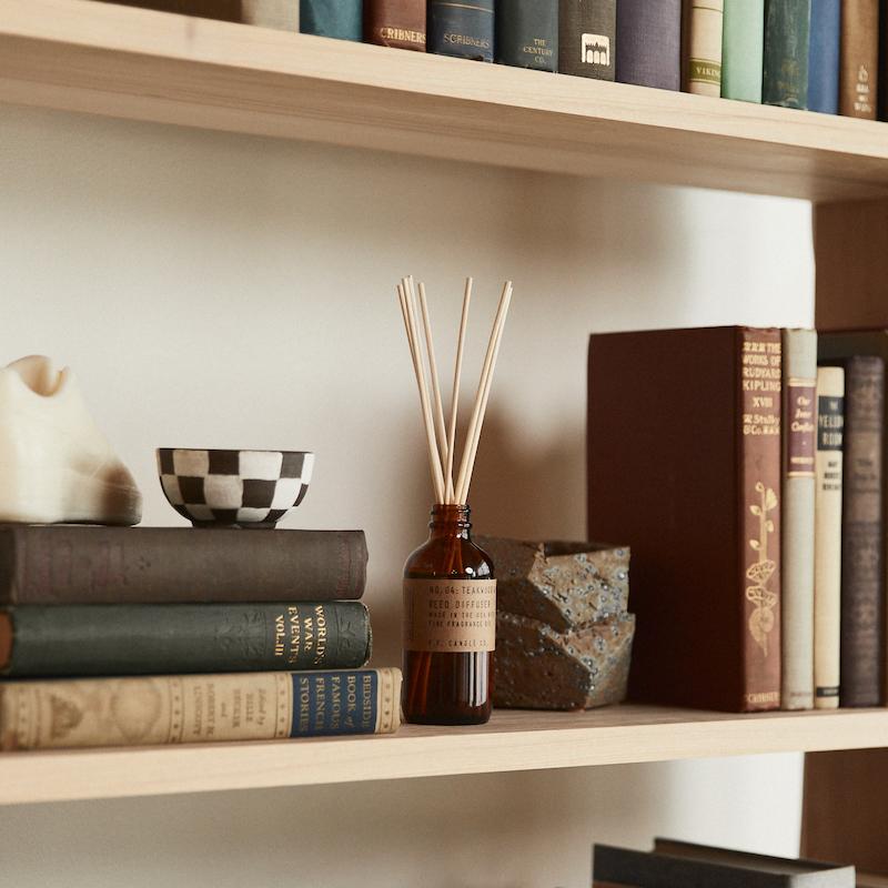 P.F Candle Co. – Teakwood & Tobacco Reed Diffuser
