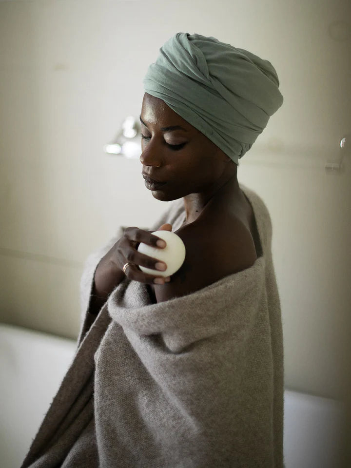 Kate Mcleod – Grounding Stone Solid Lotion Bar